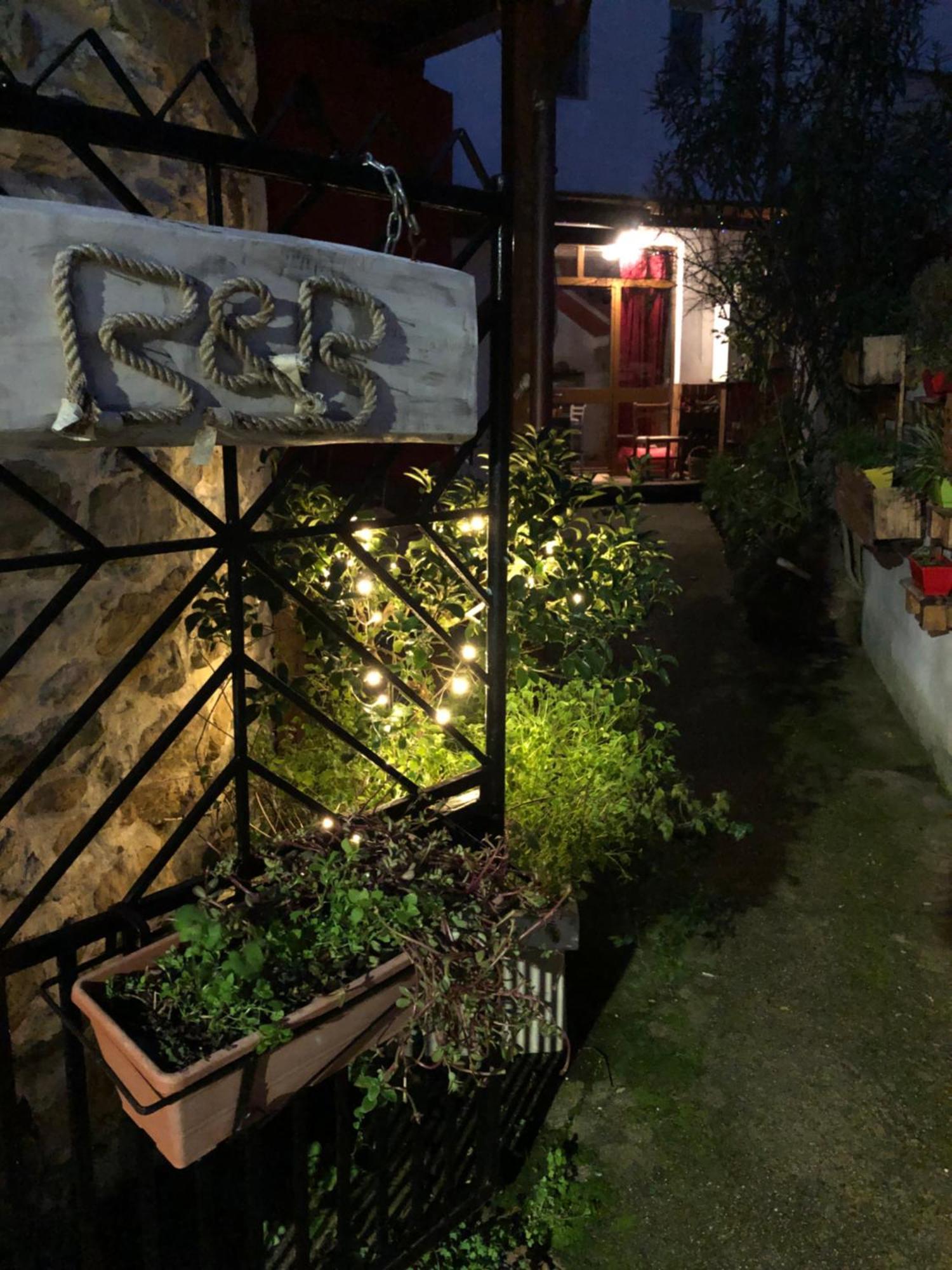 B&B Daddanca Ales ภายนอก รูปภาพ